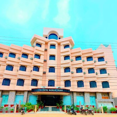 Hotel Krishna Palace Ayodhya Extérieur photo